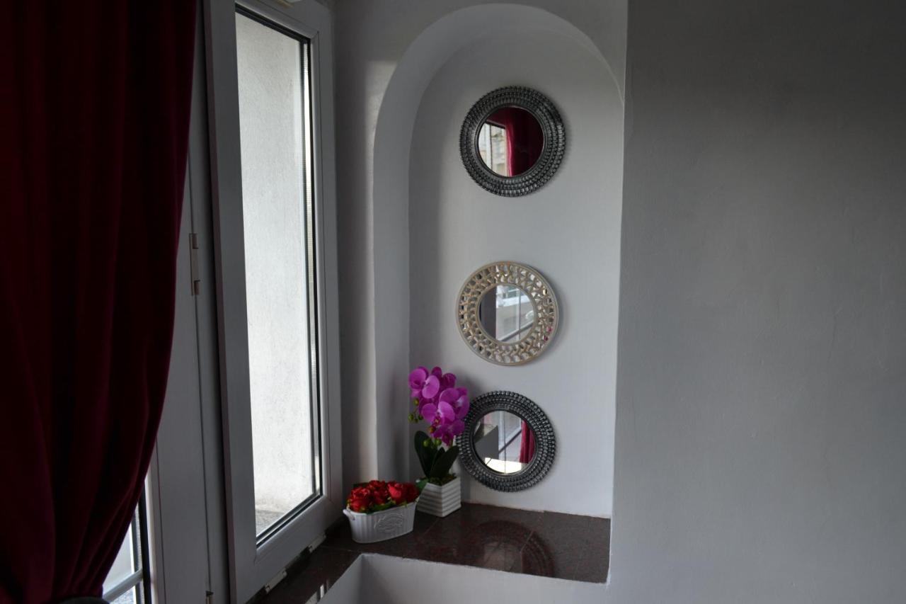 Unirii 64 Apartment Bukares Bagian luar foto