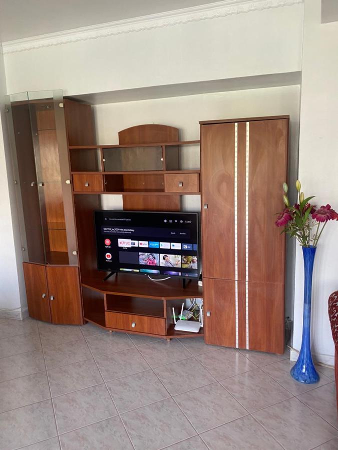 Unirii 64 Apartment Bukares Bagian luar foto